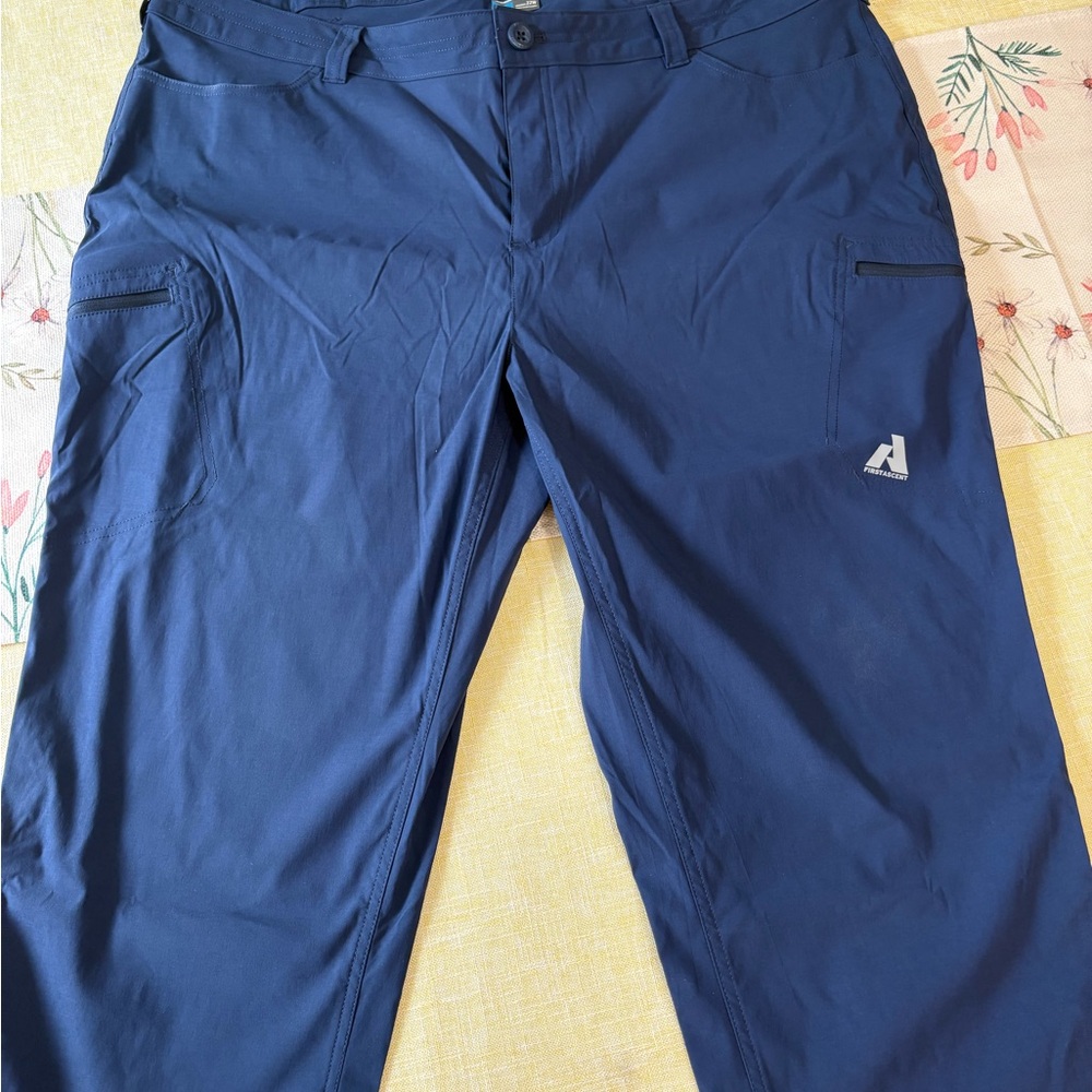 Women's Guide Pro Capris - Picture 2 of 5